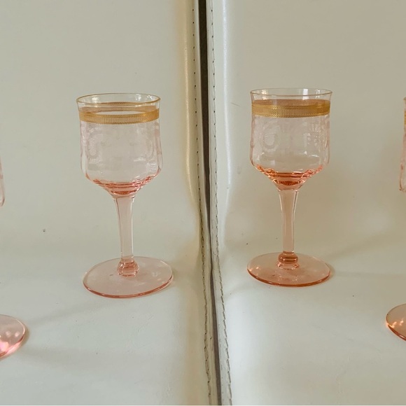 Pink drinking glasses of 4 - Picture 3 of 13